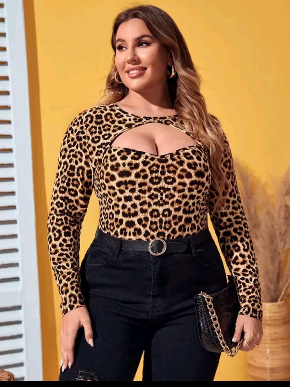 Leopard Print Keyhole Long Sleeve Top